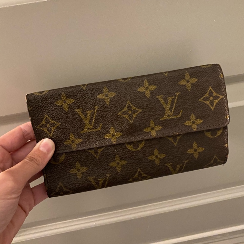 Used Louis Vuitton Wallet - Picture 3 of 6